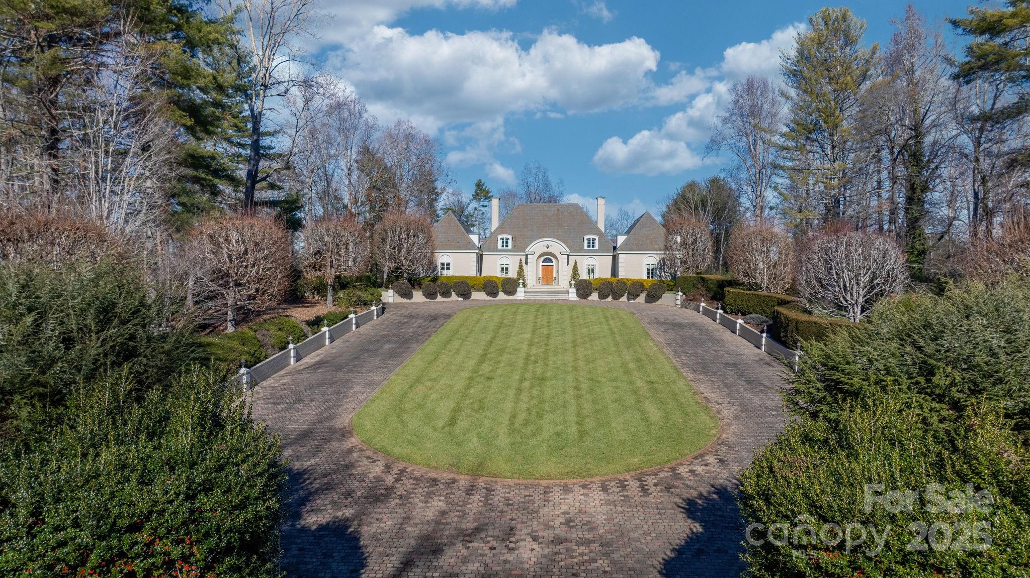 Grand Entrance - 135 Claron Place SE, Lenoir