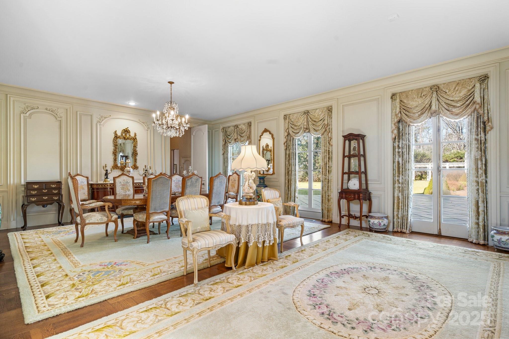 Dining Area - 135 Claron Place SE, Lenoir