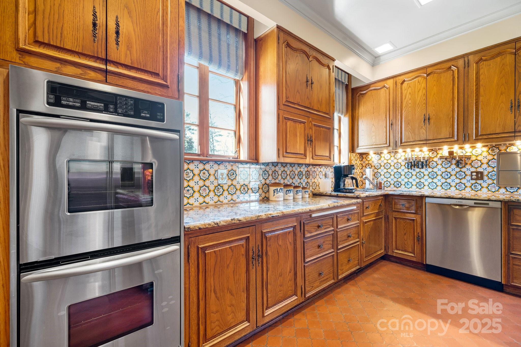 Double Ovens Rarely Used,Lots of Storage & Counter Space - 135 Claron Place SE, Lenoir