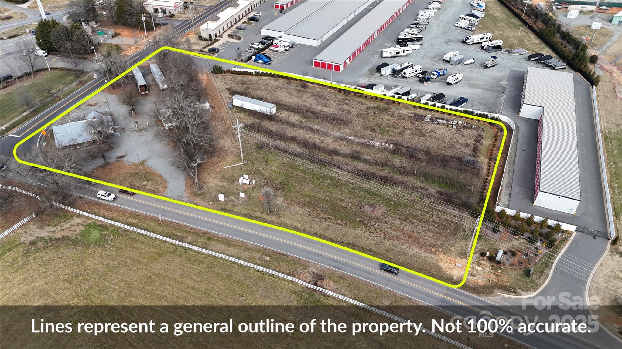 Business at 14909 Beatties Ford Road, Huntersville, photo 2 of 13