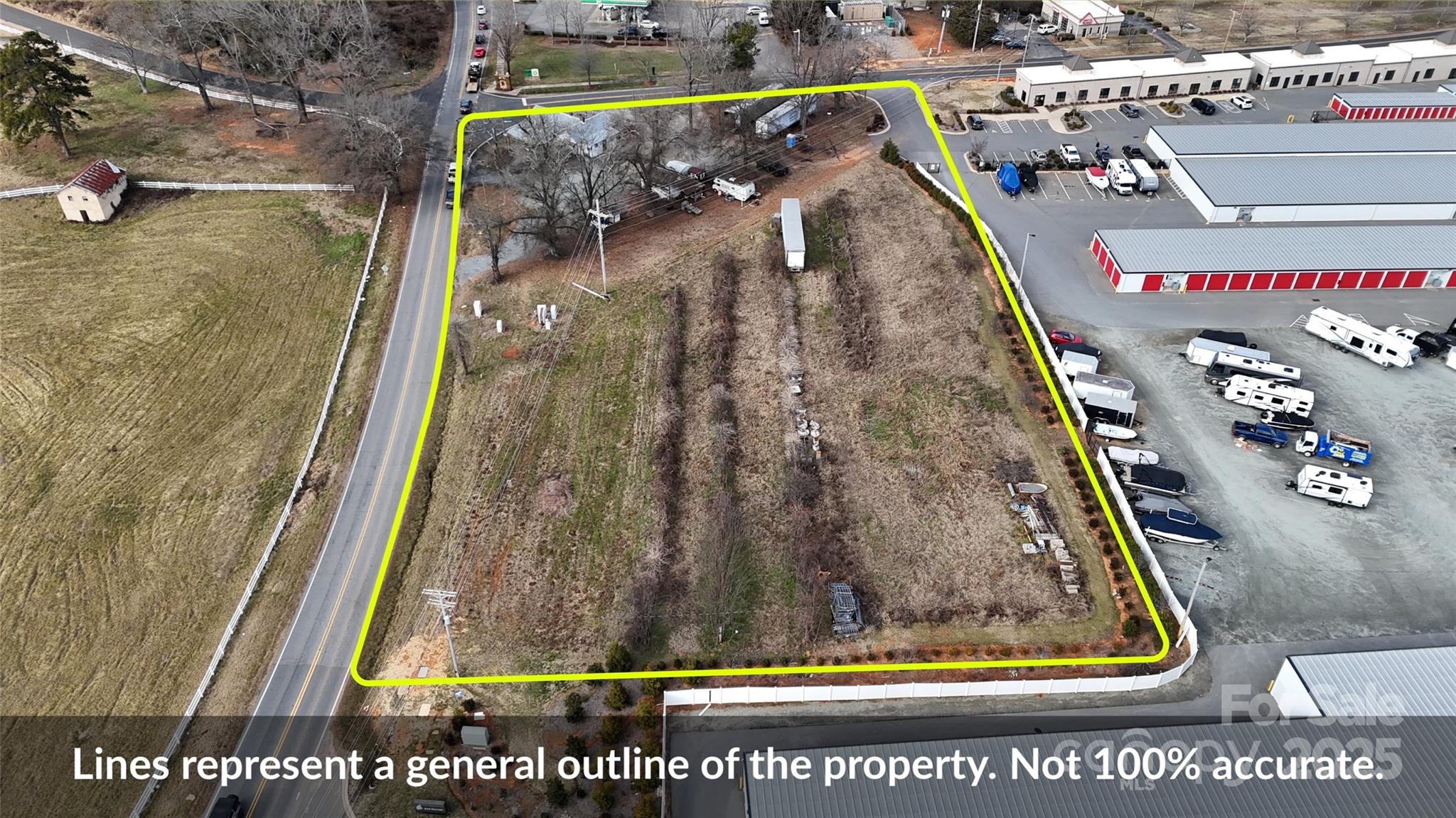Business at 14909 Beatties Ford Road, Huntersville, photo 4 of 13