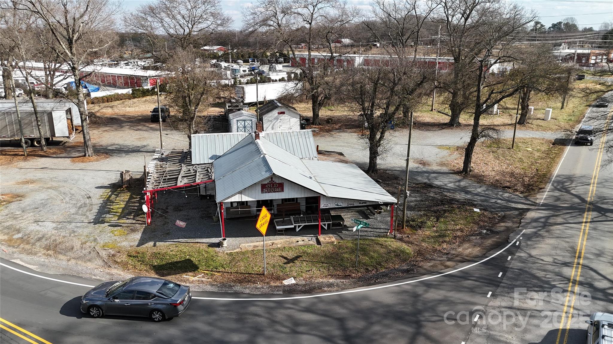 Business at 14909 Beatties Ford Road, Huntersville, photo 5 of 13