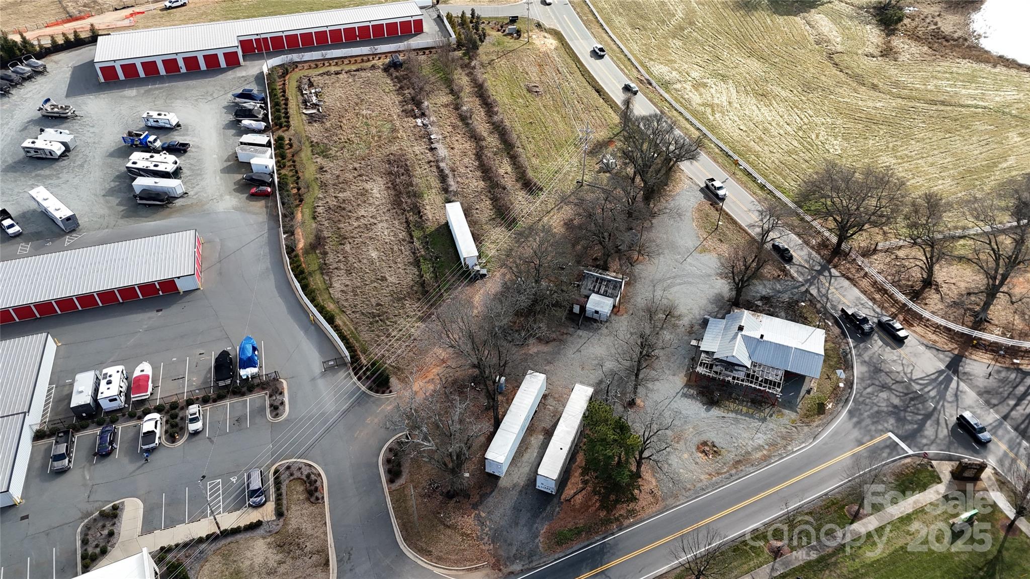 Business at 14909 Beatties Ford Road, Huntersville, photo 13 of 13