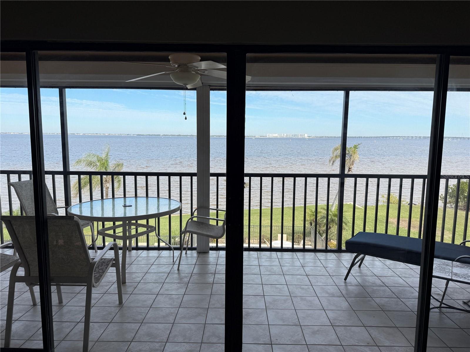 Condominium at 1601 PARK BEACH CIR #125/11, PUNTA GORDA, photo 8 of 47