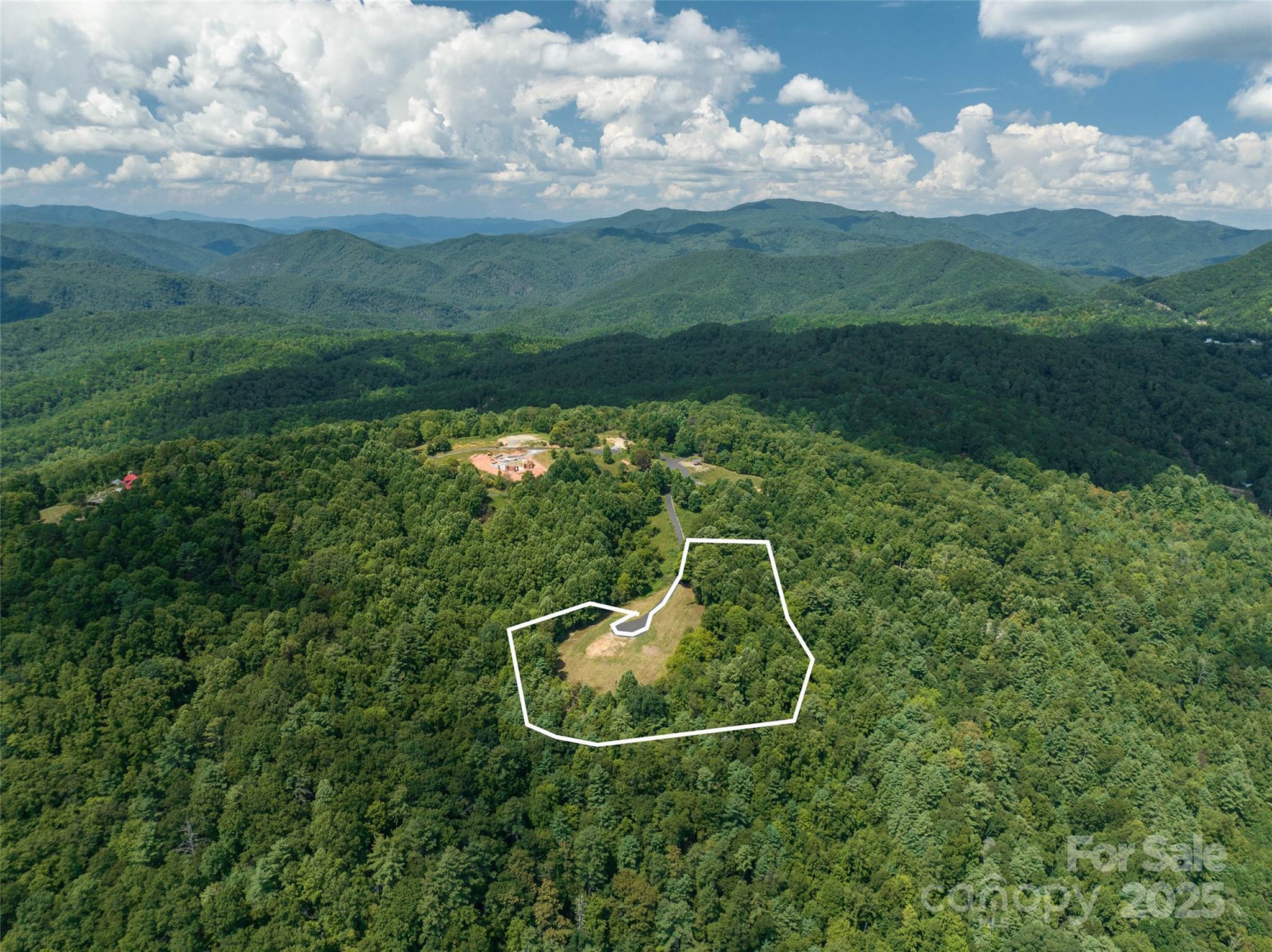 Approximate property lines - 101 Red Maple Run, Marshall
