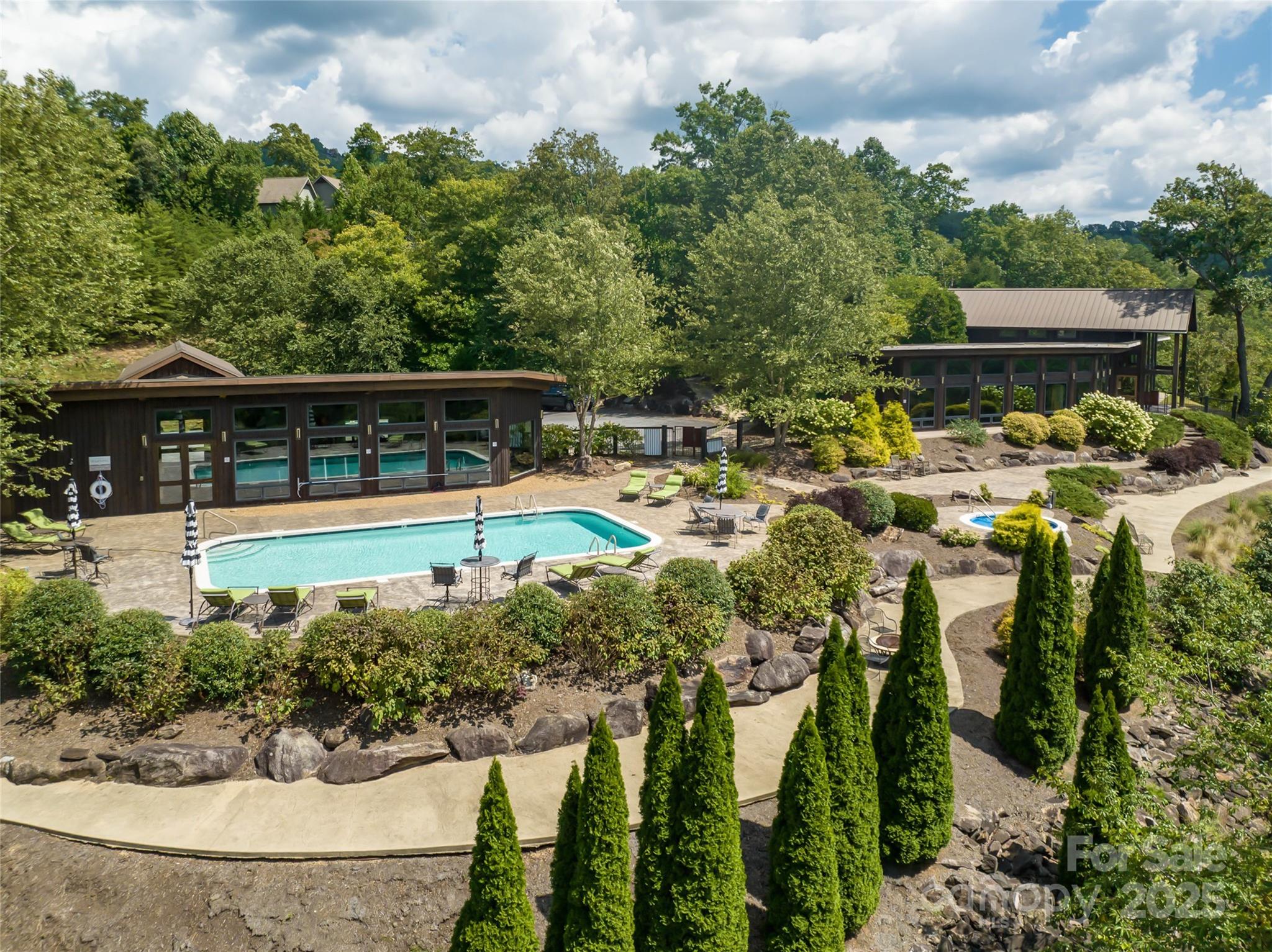 Clubhouse, pool, fitness center, and more - 101 Red Maple Run, Marshall
