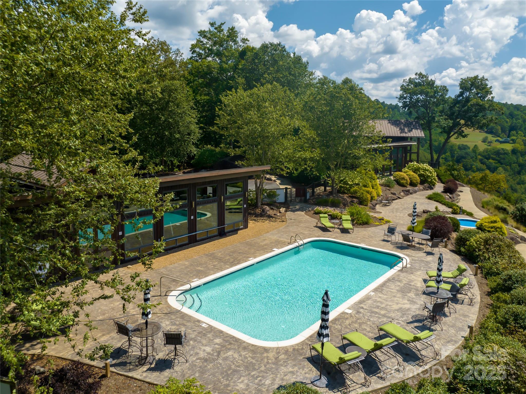 Pool at clubhouse - 101 Red Maple Run, Marshall