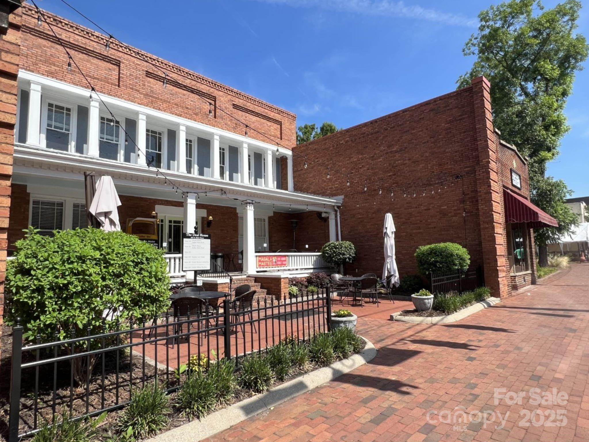 Downtown Davidson - 1425 Samuel Spencer Parkway, Davidson