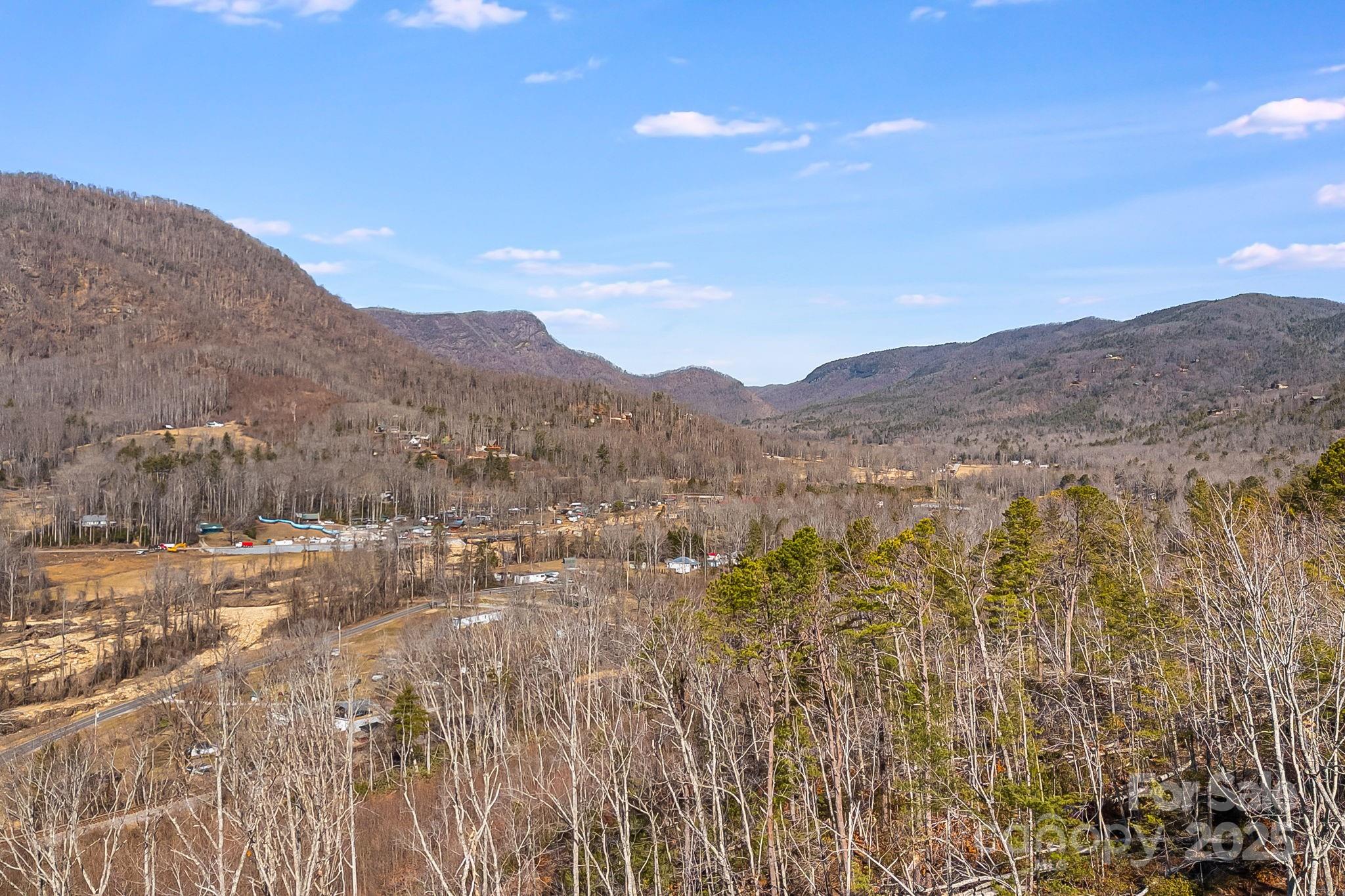 000 Fox Ridge Trail