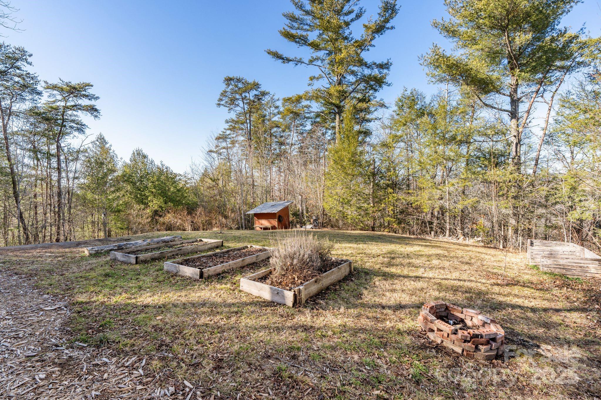 Community garden - 131 Ivy Bluff Road, Marshall