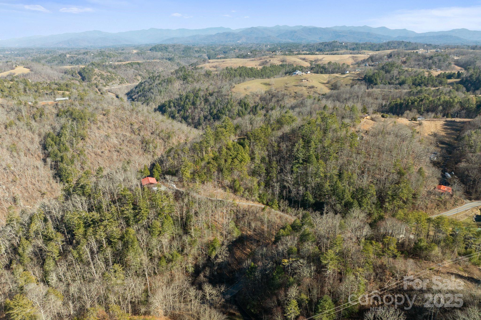 Aerial of Ivy Bluffs Rd - 131 Ivy Bluff Road, Marshall