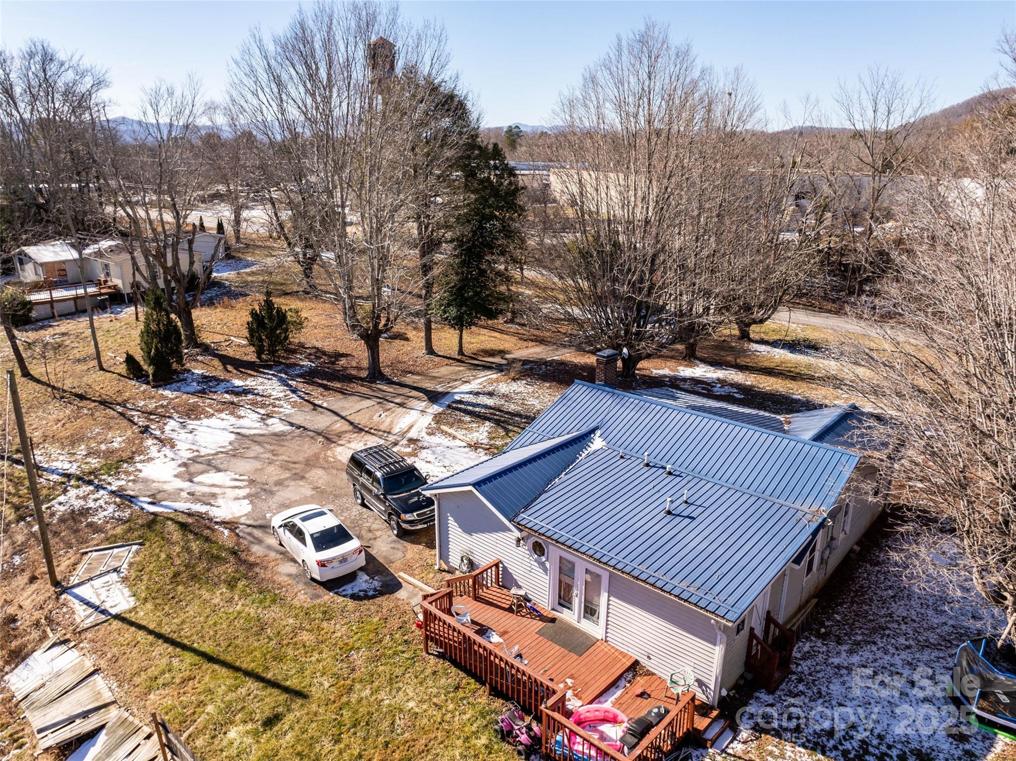 RM6 Zoning - Prime West AVL Location - Public Utilities! - 215 N Bear Creek Road, Asheville