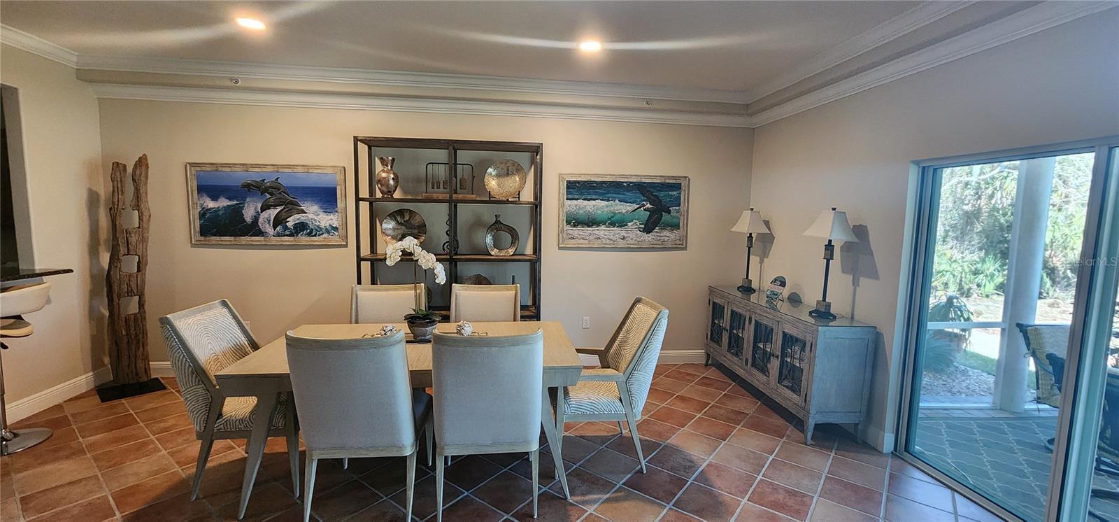 Dining room table - 50 PALM HARBOR PKWY #32, PALM COAST