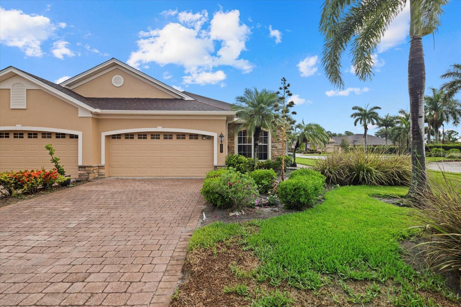 Condominium at 4331 TURNBERRY CIR, NORTH PORT, photo 2 of 25