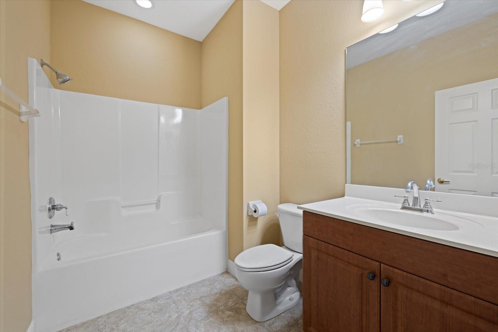 Condominium at 4331 TURNBERRY CIR, NORTH PORT, photo 18 of 25