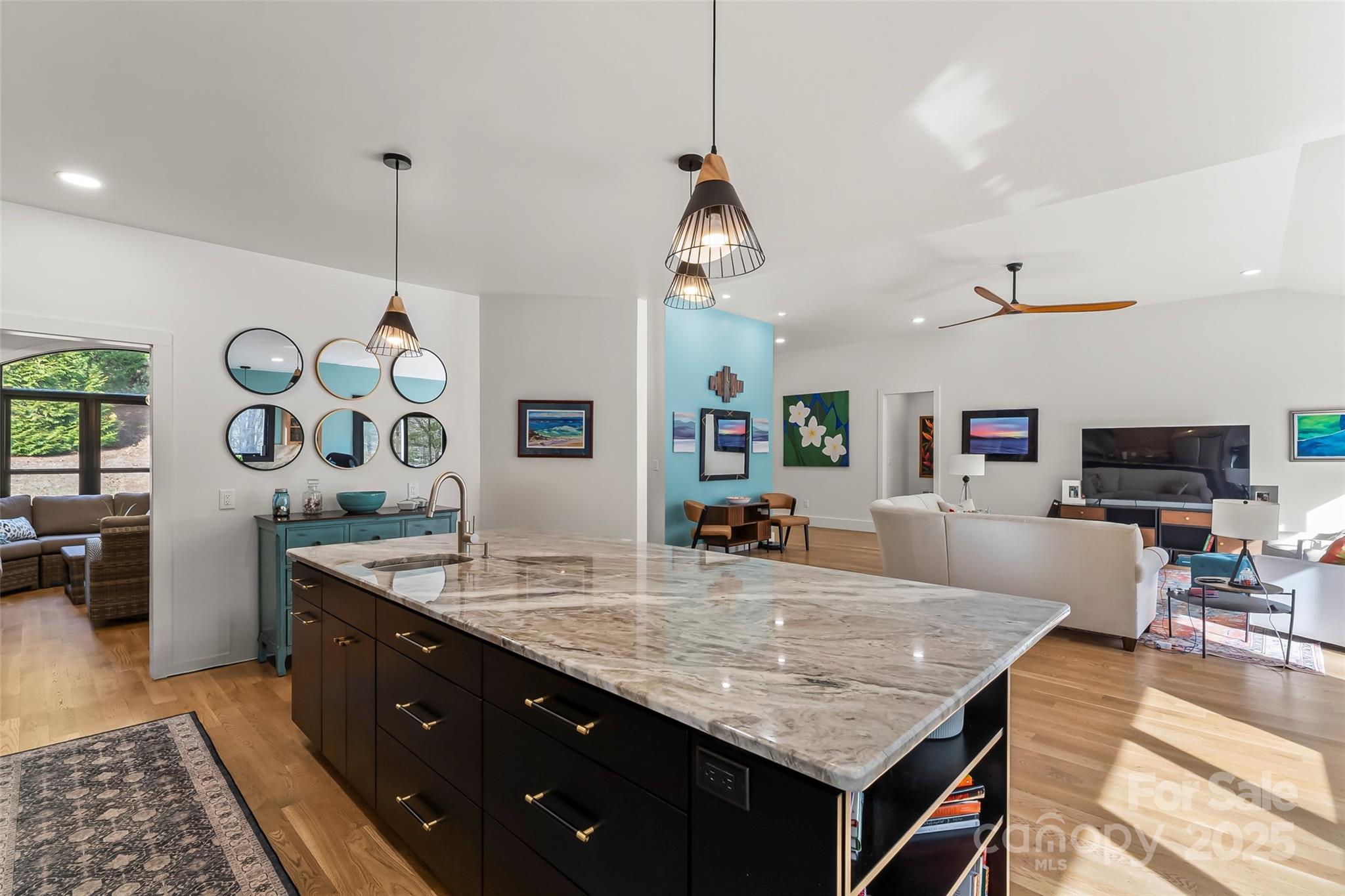 Granite countertops - 1441 Southpointe Drive, Morganton
