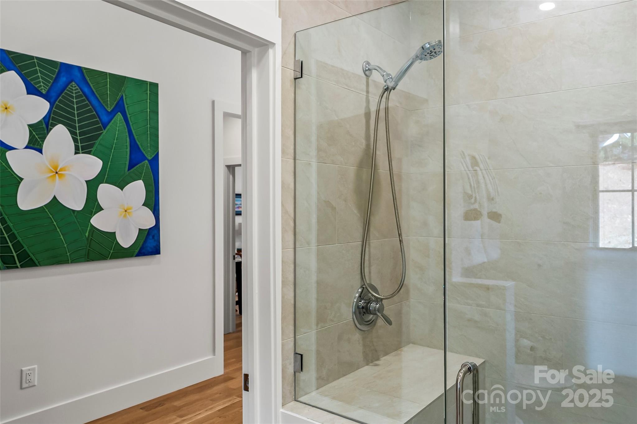 Main floor 2nd full bathroom - 1441 Southpointe Drive, Morganton