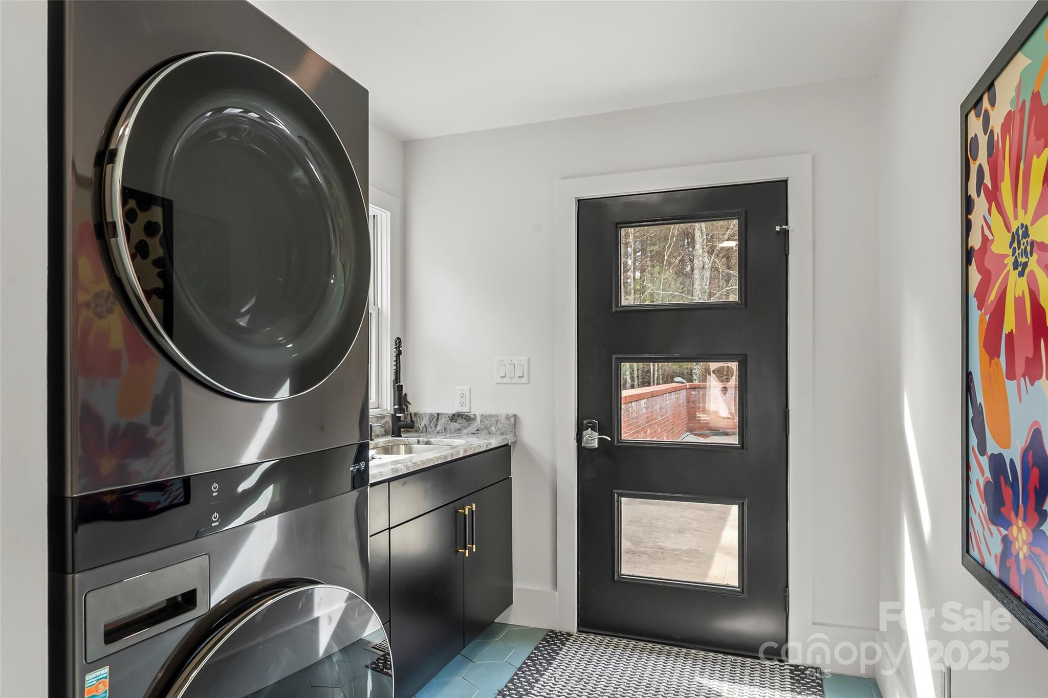 New washer/dryer - 1441 Southpointe Drive, Morganton