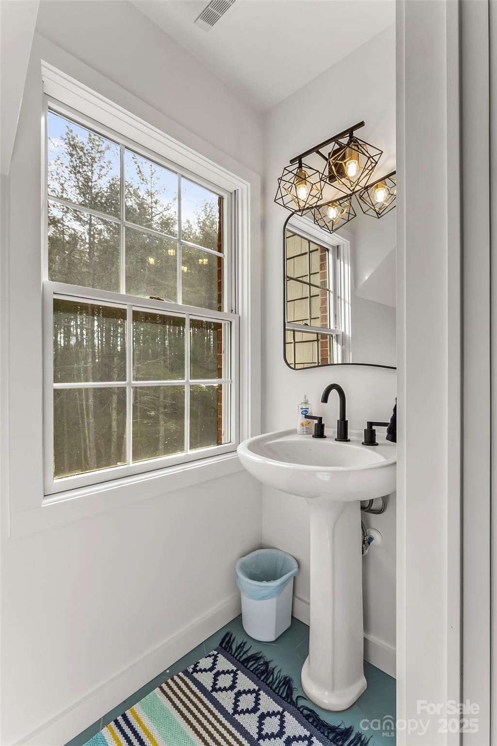 Main floor half bath - 1441 Southpointe Drive, Morganton