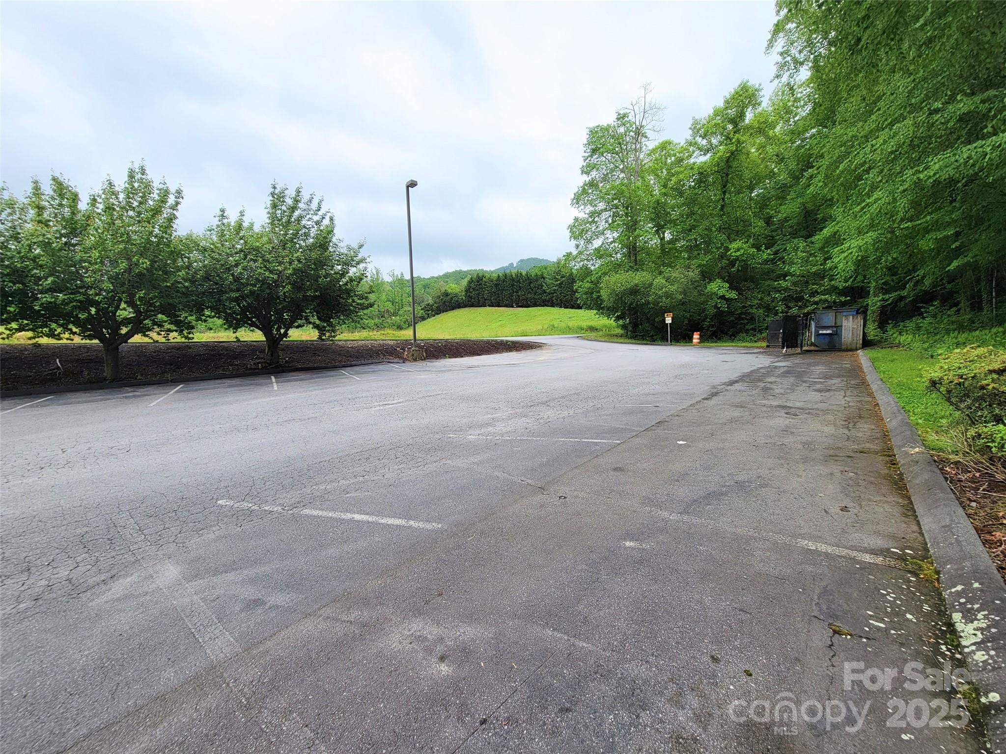 Retail at 701 NC 9 Highway, Black Mountain, photo 24 of 27