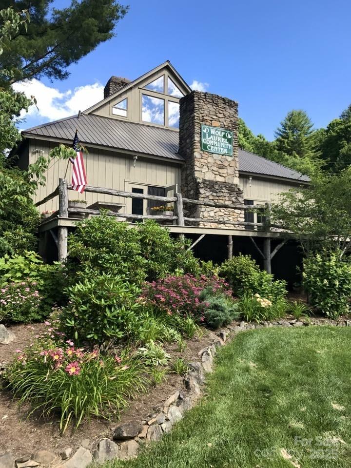WL Village Club Welcome Center - 244 & 245 Grouse Thicket Lane, Mars Hill