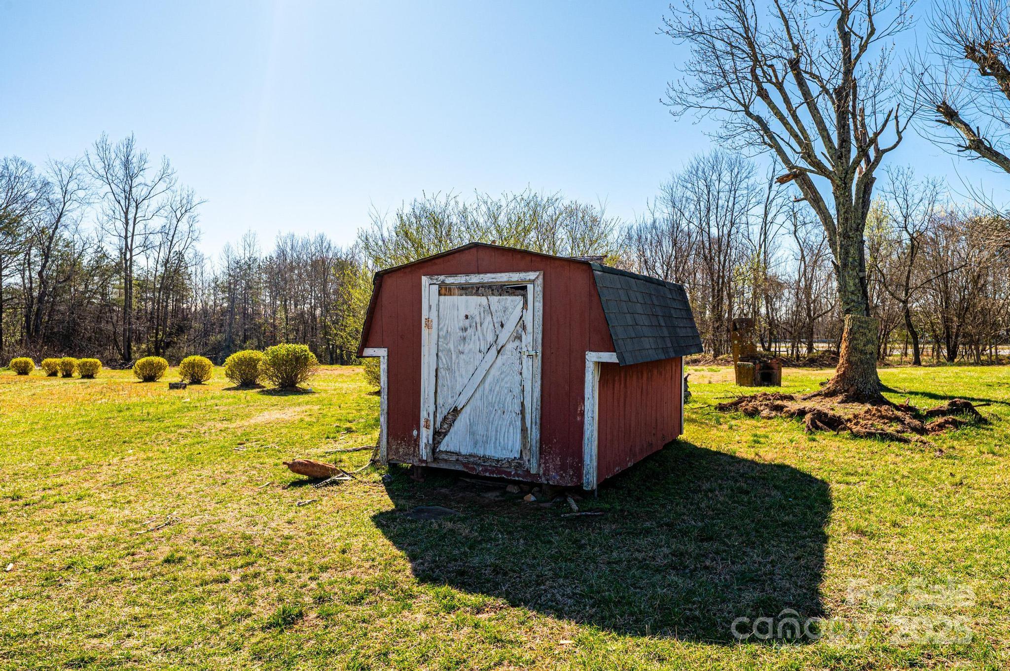 Single Family Residence at 1221 Connelly Springs Road, Lenoir, photo 12 of 42