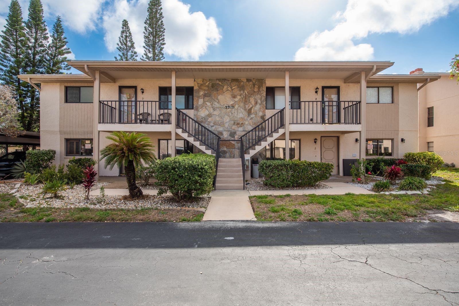 9910 EAGLES POINT CIR #3