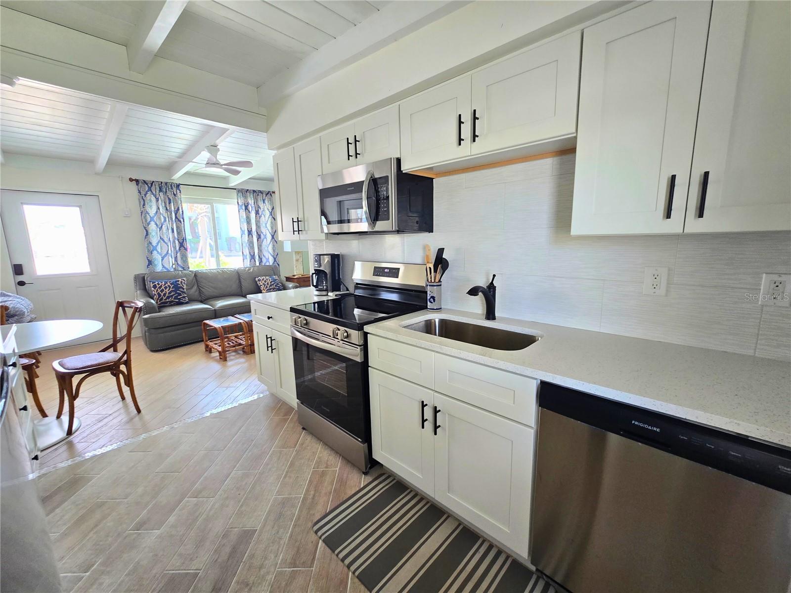 Single Family Residence at 1270 GULF BLVD #A&B, ENGLEWOOD, photo 6 of 21