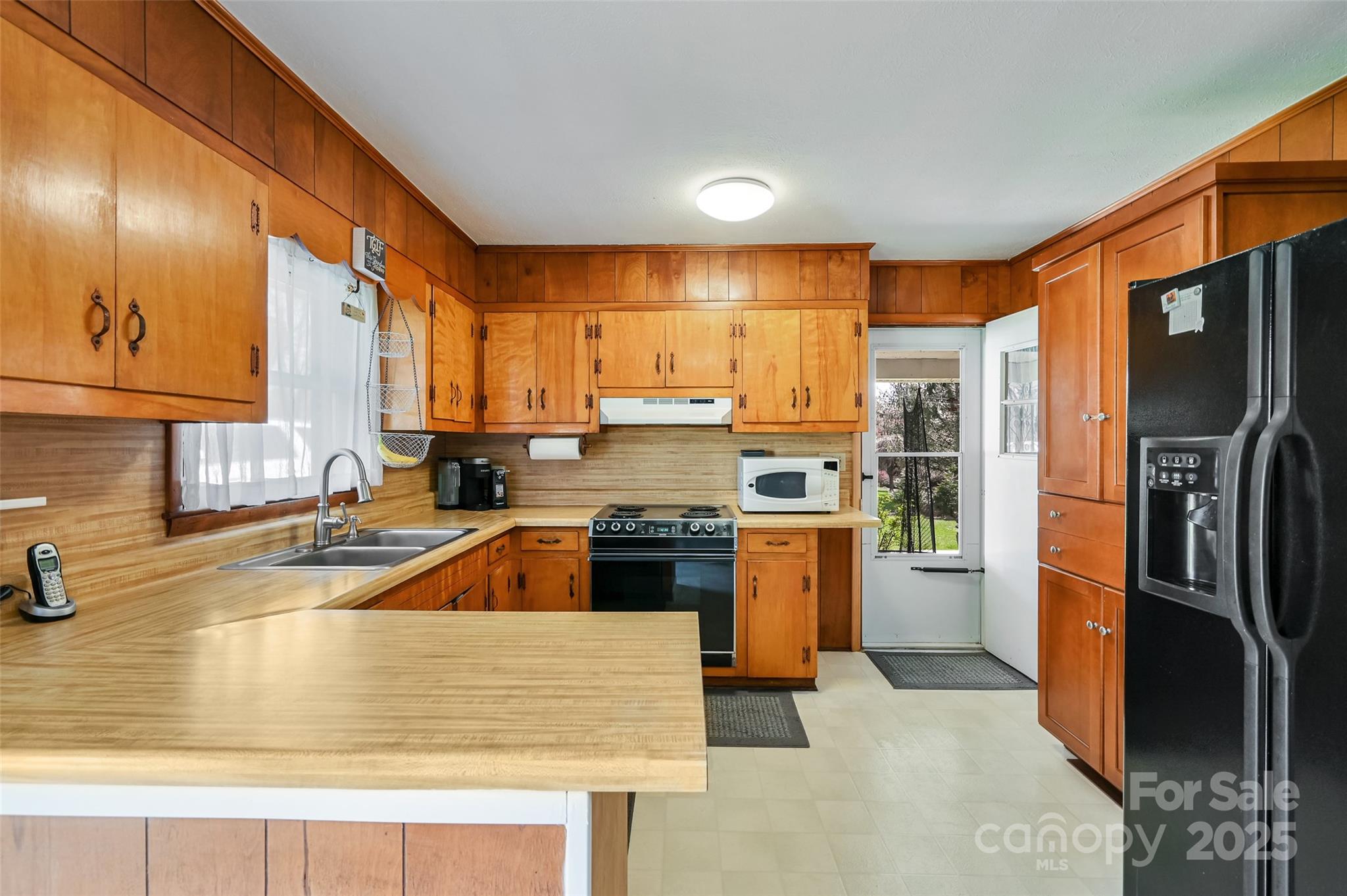 N/A at 29 Delta Drive, Hendersonville, photo 6 of 48