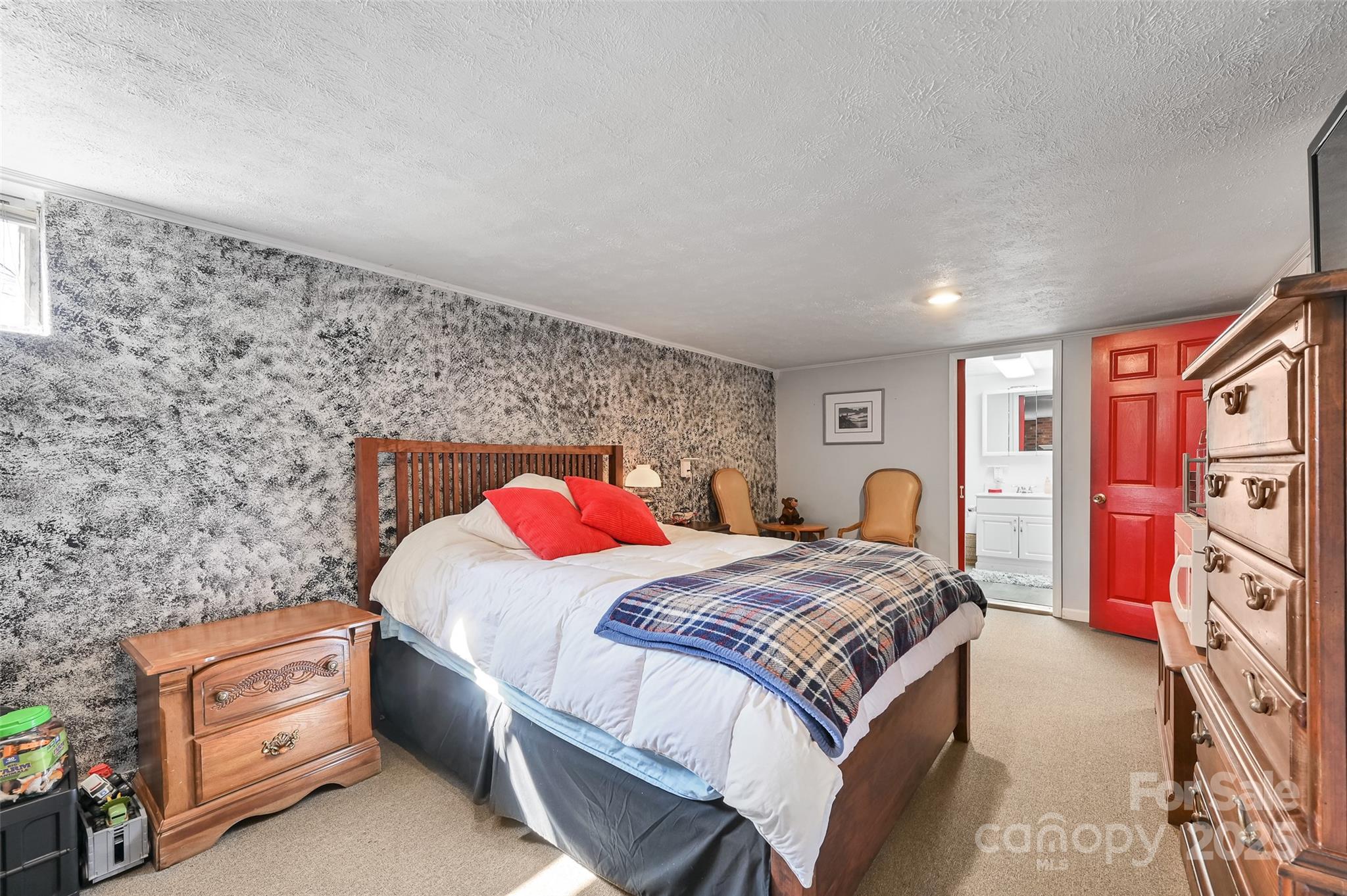 N/A at 29 Delta Drive, Hendersonville, photo 20 of 48