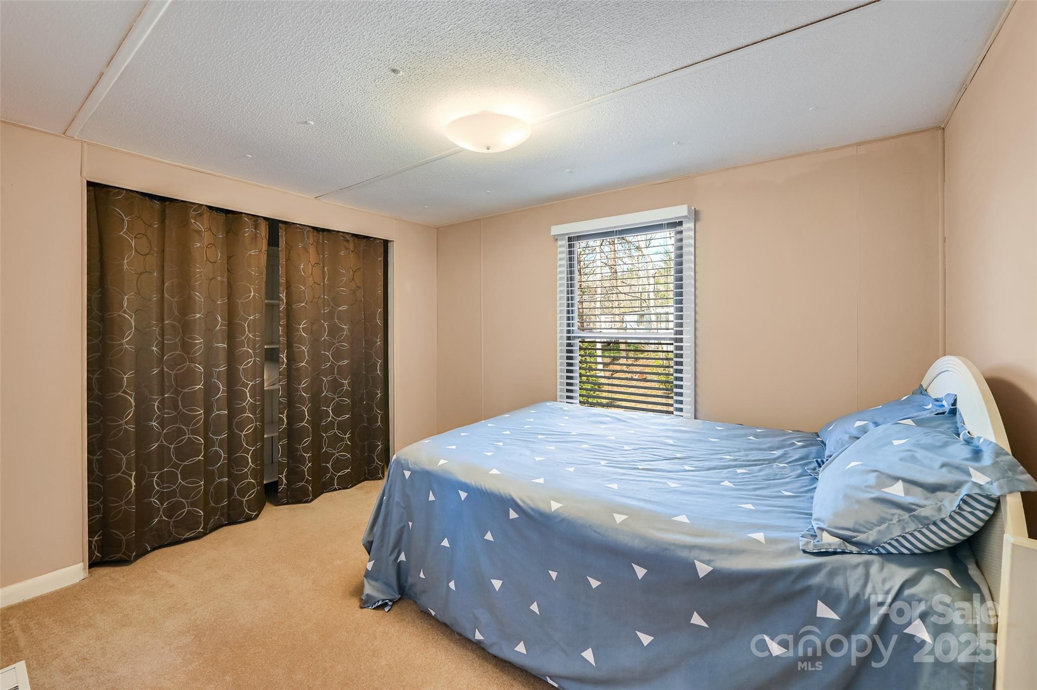 N/A at 29 Delta Drive, Hendersonville, photo 27 of 48