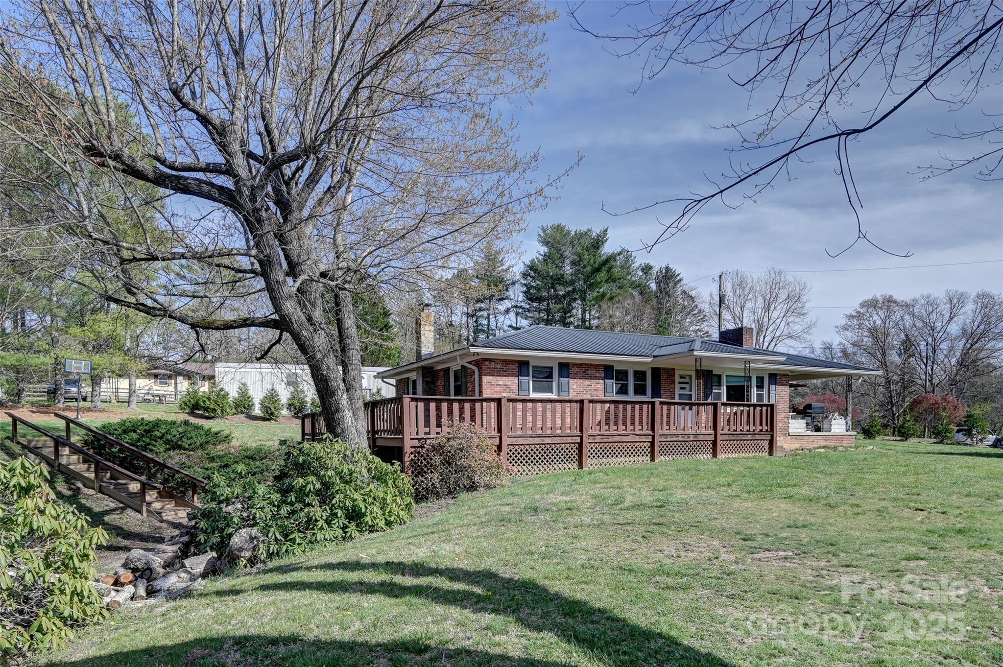 N/A at 29 Delta Drive, Hendersonville, photo 38 of 48