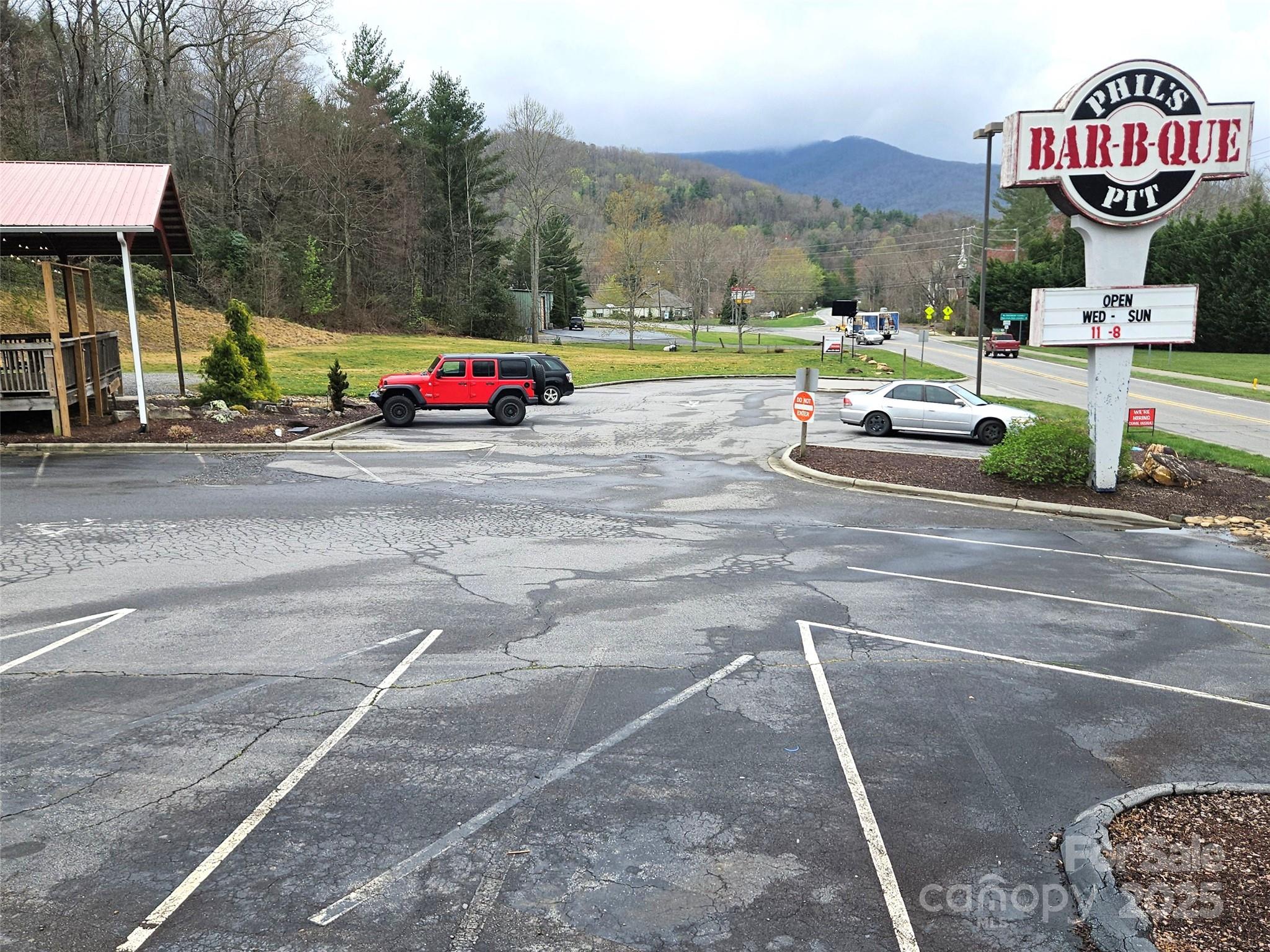 Retail at 701 NC 9 Highway, Black Mountain, photo 7 of 27
