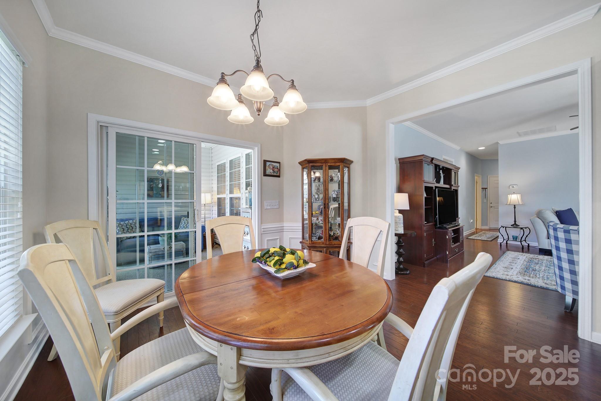 Dining - 5011 Broad Lane, Fort Mill