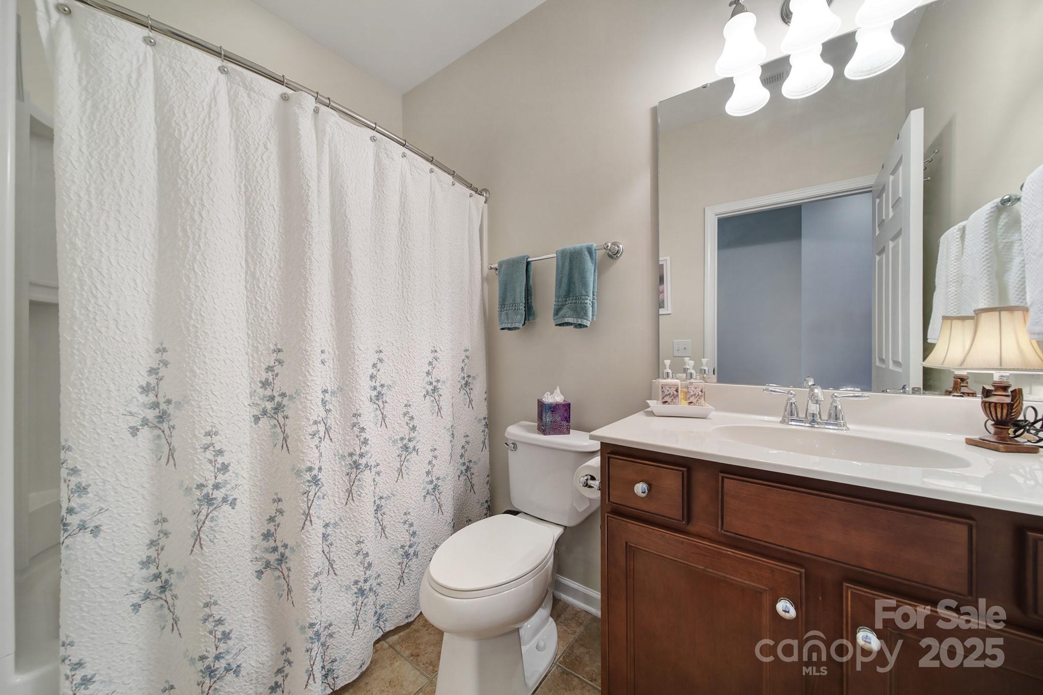 Guest Bathroom - 5011 Broad Lane, Fort Mill