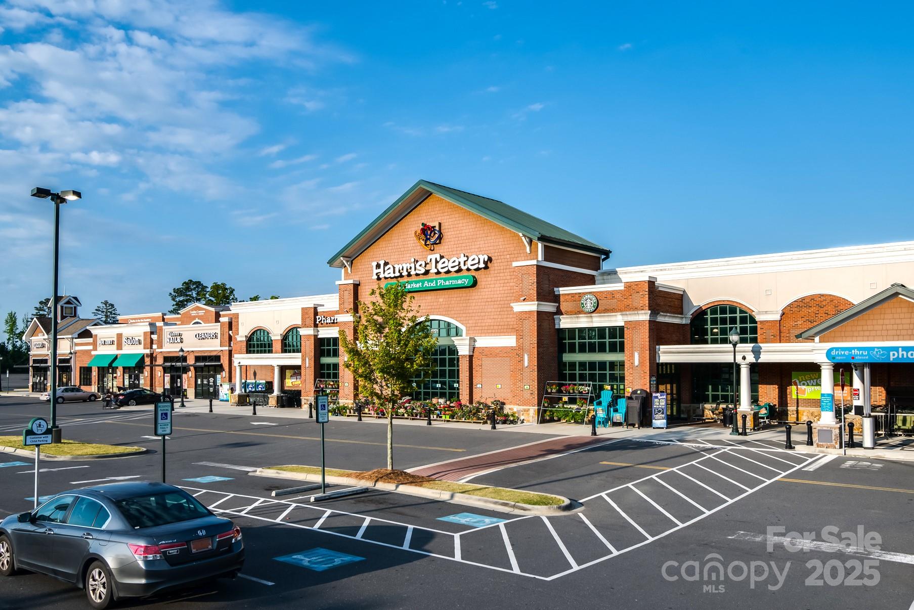 Shopping Center - 5011 Broad Lane, Fort Mill
