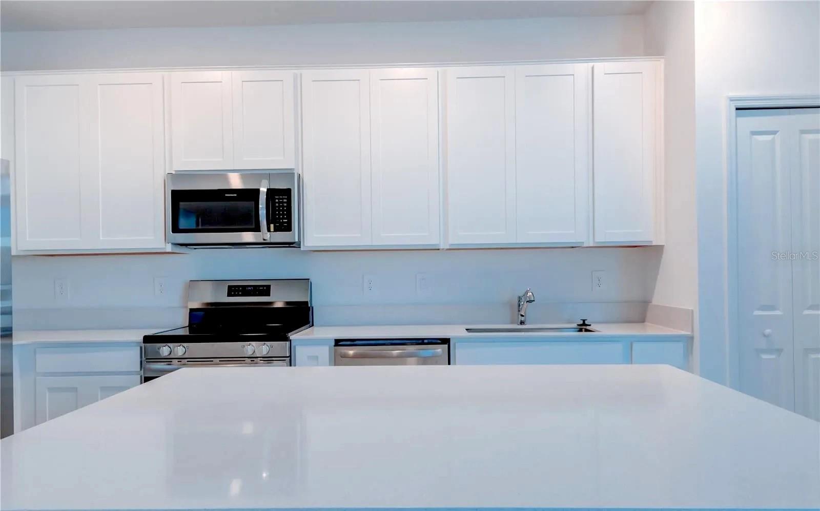 Townhouse at 3239 LAURENT LOOP, DAVENPORT, photo 6 of 28
