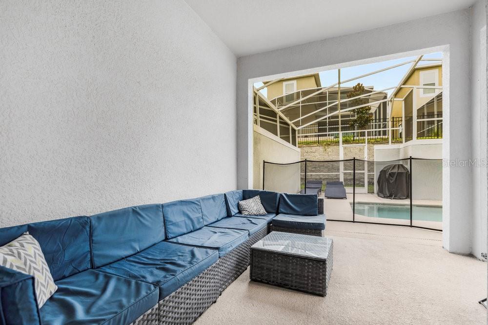 Lanai - 1148 KINGSBARN ST, DAVENPORT
