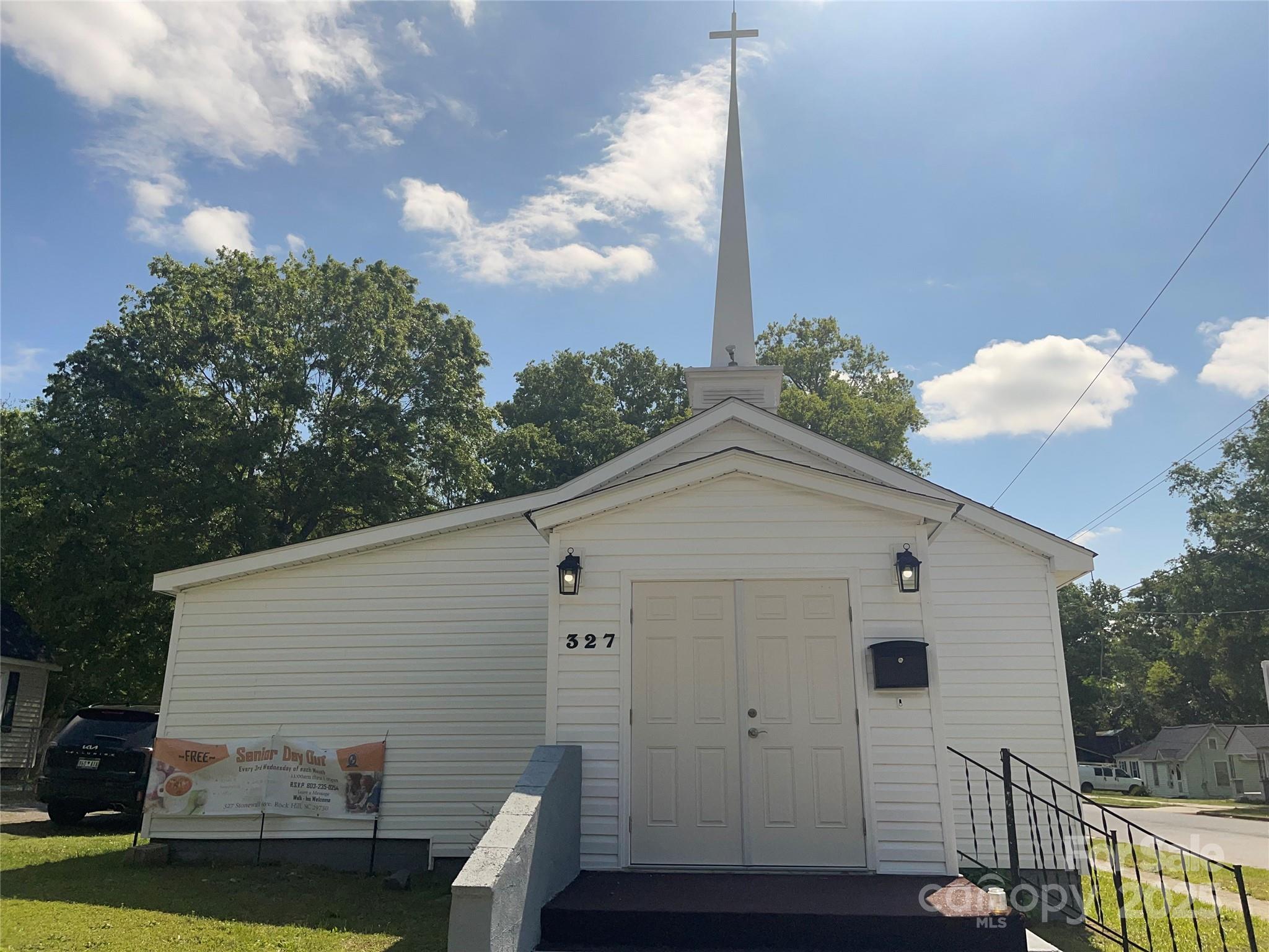Special Purpose at 327 Stonewall Avenue S, Rock Hill, photo 2 of 15