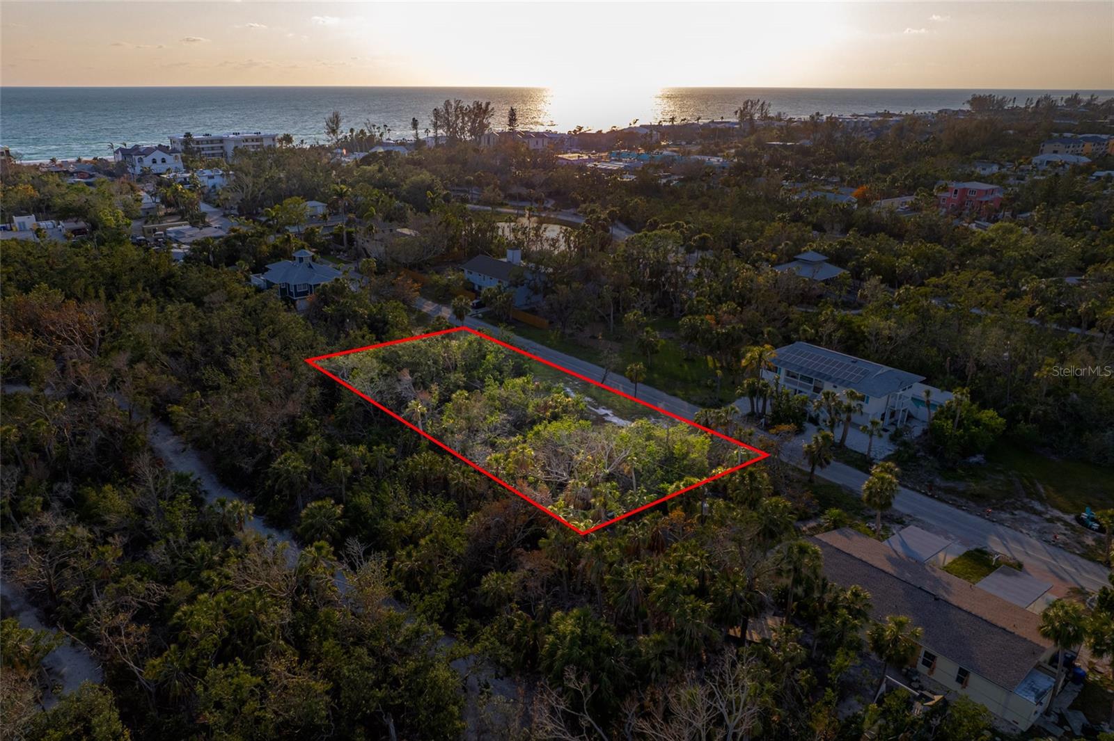 560 GULF BAY RD