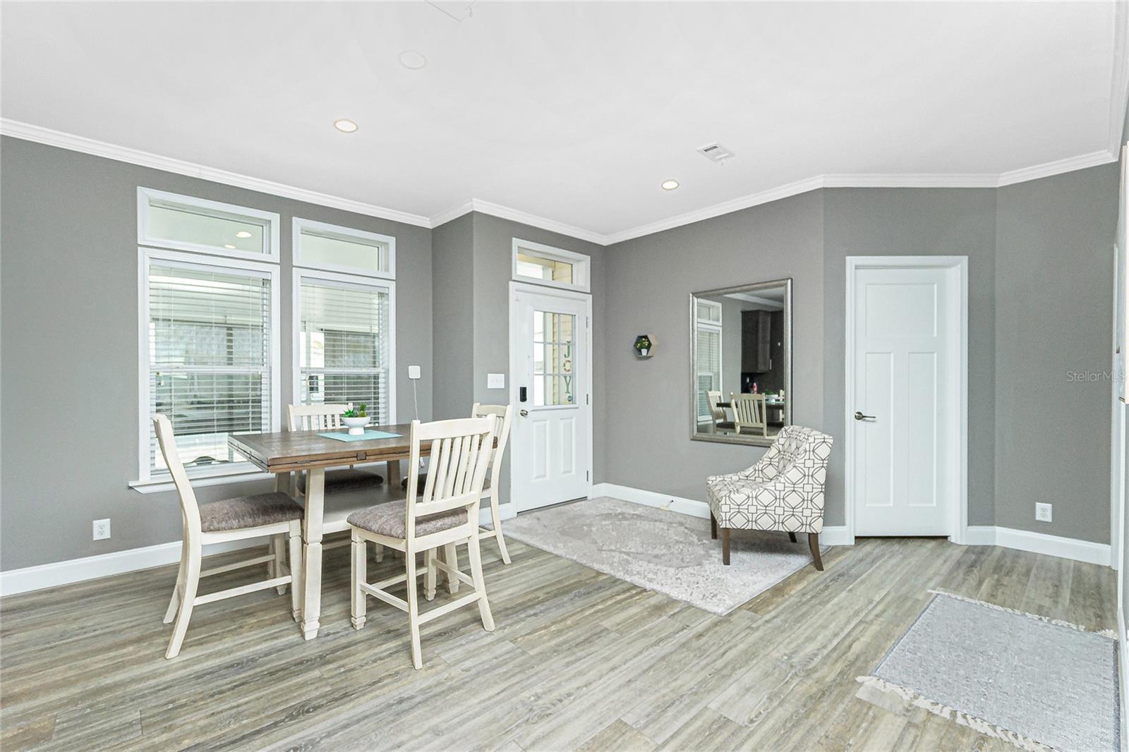 Manufactured Home at 1431 SANDERLING DR, ENGLEWOOD, photo 15 of 59
