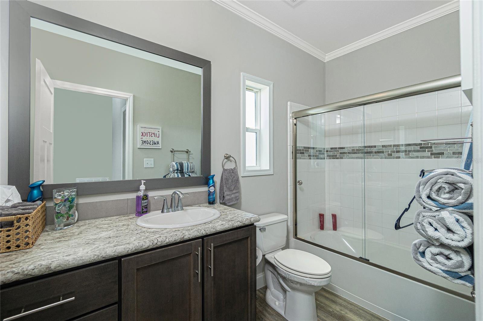 Manufactured Home at 1431 SANDERLING DR, ENGLEWOOD, photo 31 of 59