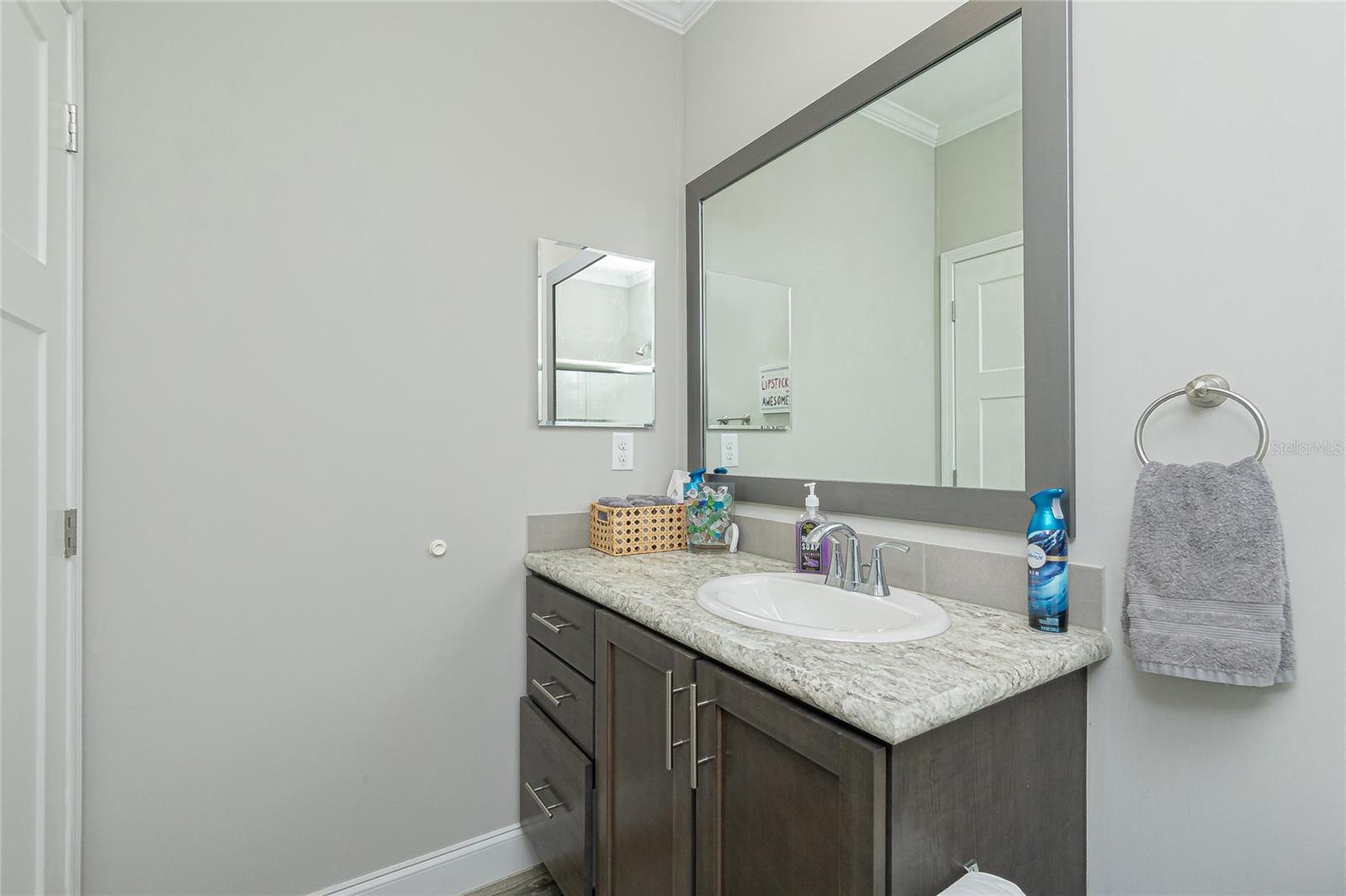 Manufactured Home at 1431 SANDERLING DR, ENGLEWOOD, photo 32 of 59