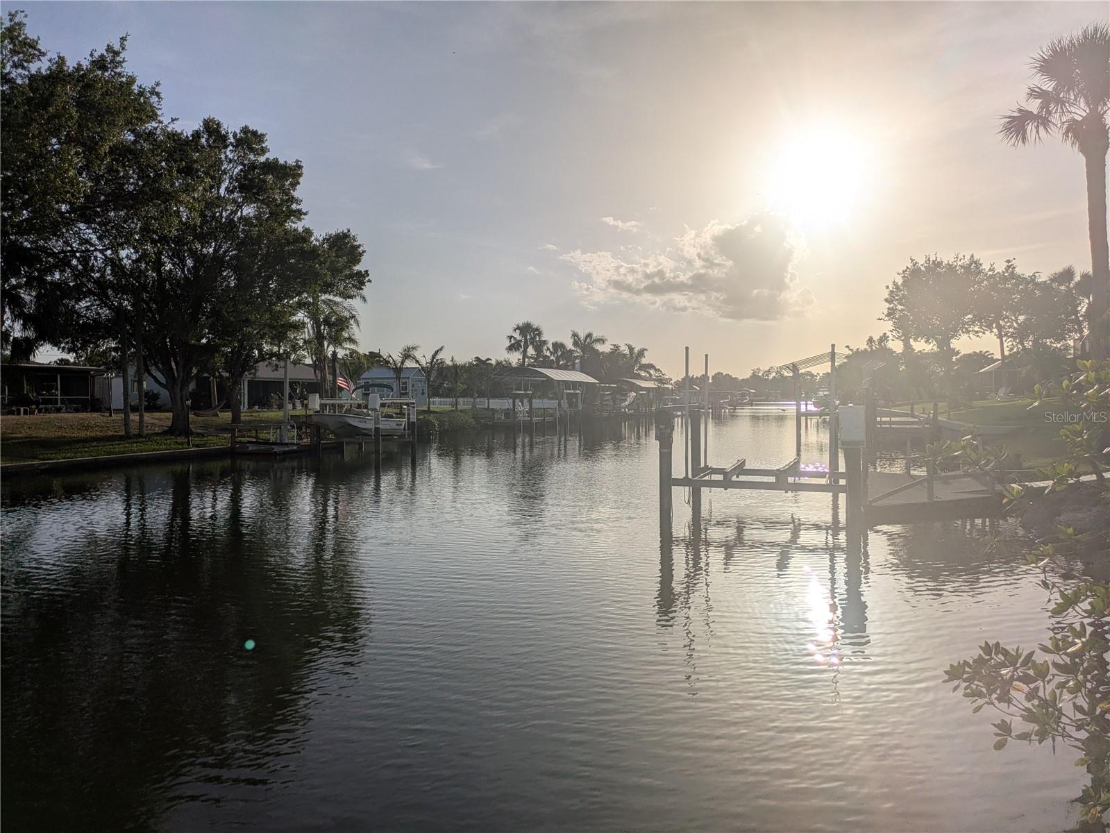At sunset - 18641 KLINGLER CIR, PORT CHARLOTTE