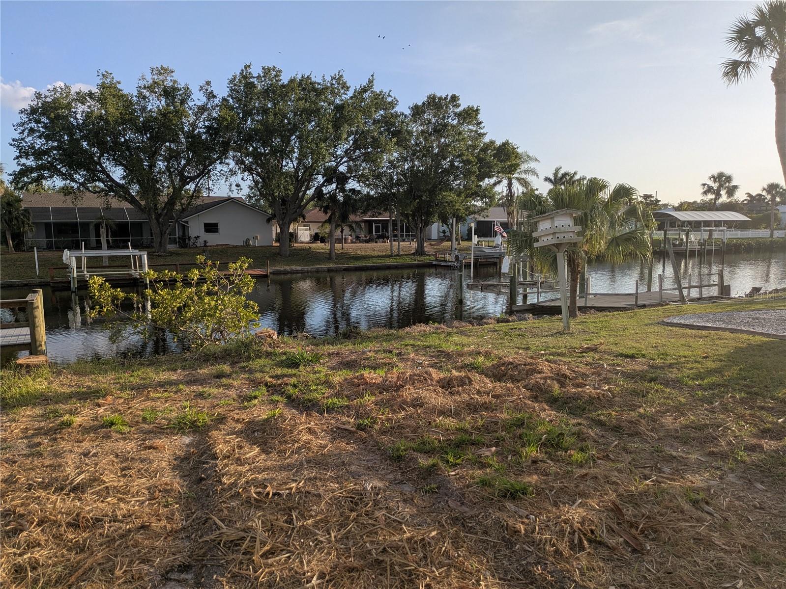 To the right - 18641 KLINGLER CIR, PORT CHARLOTTE