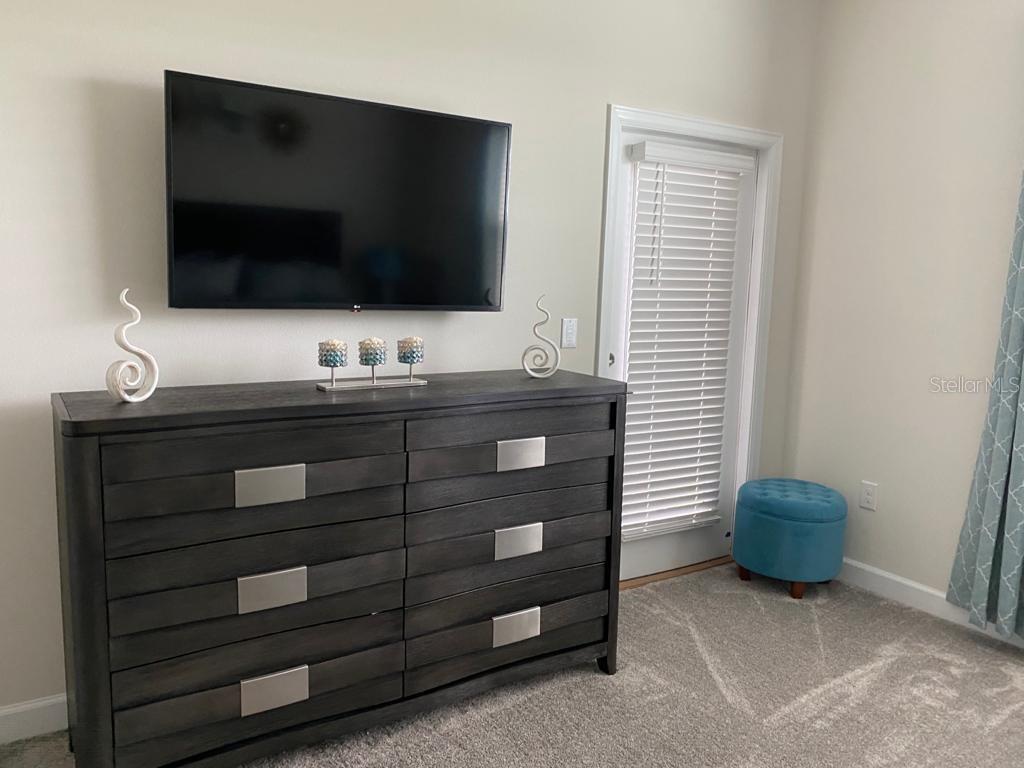 Condominium at 637 OCEAN COURSE AVE, DAVENPORT, photo 16 of 25
