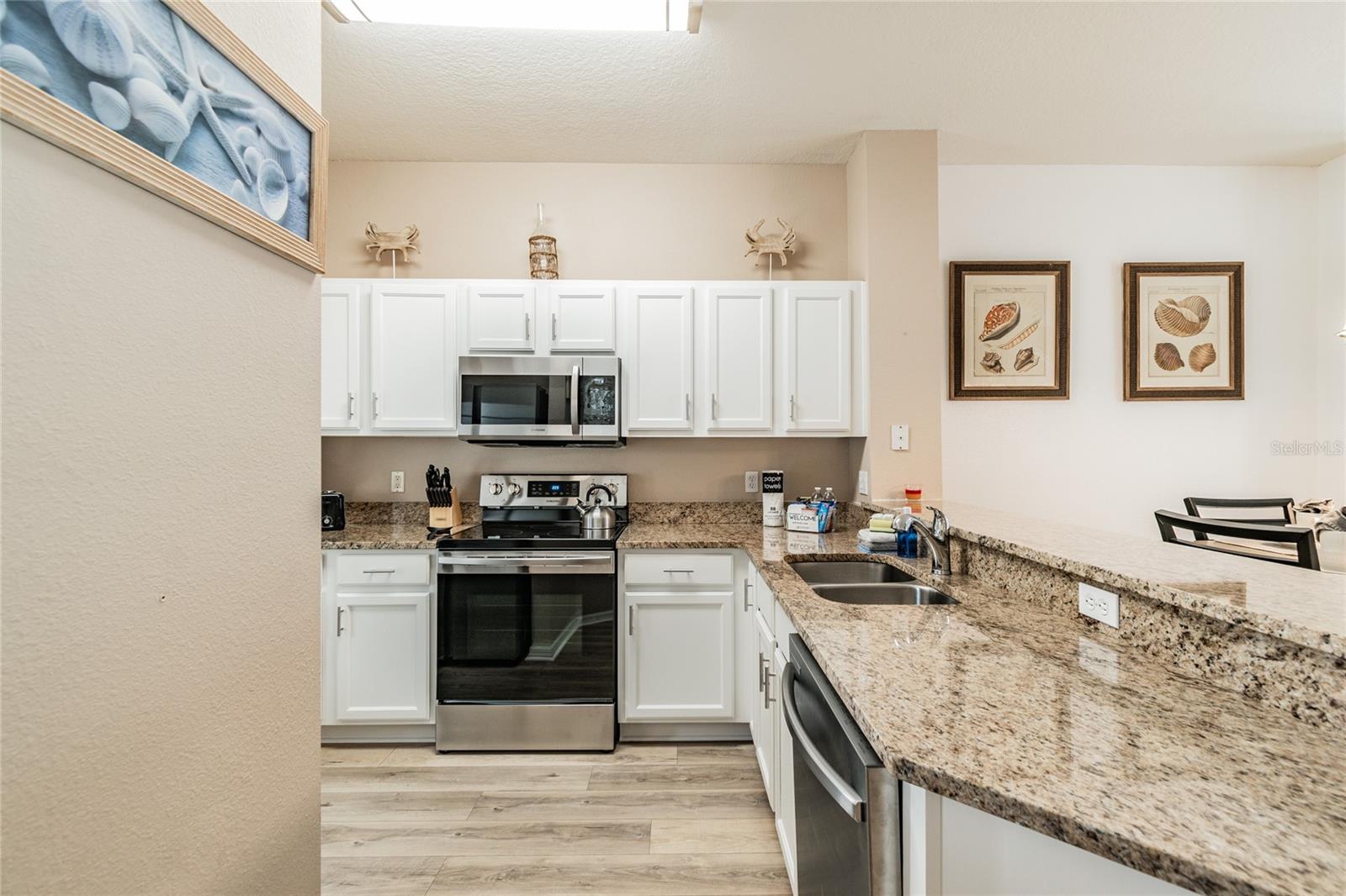 Townhouse at 4504 ALBERTO CIR, KISSIMMEE, photo 4 of 43