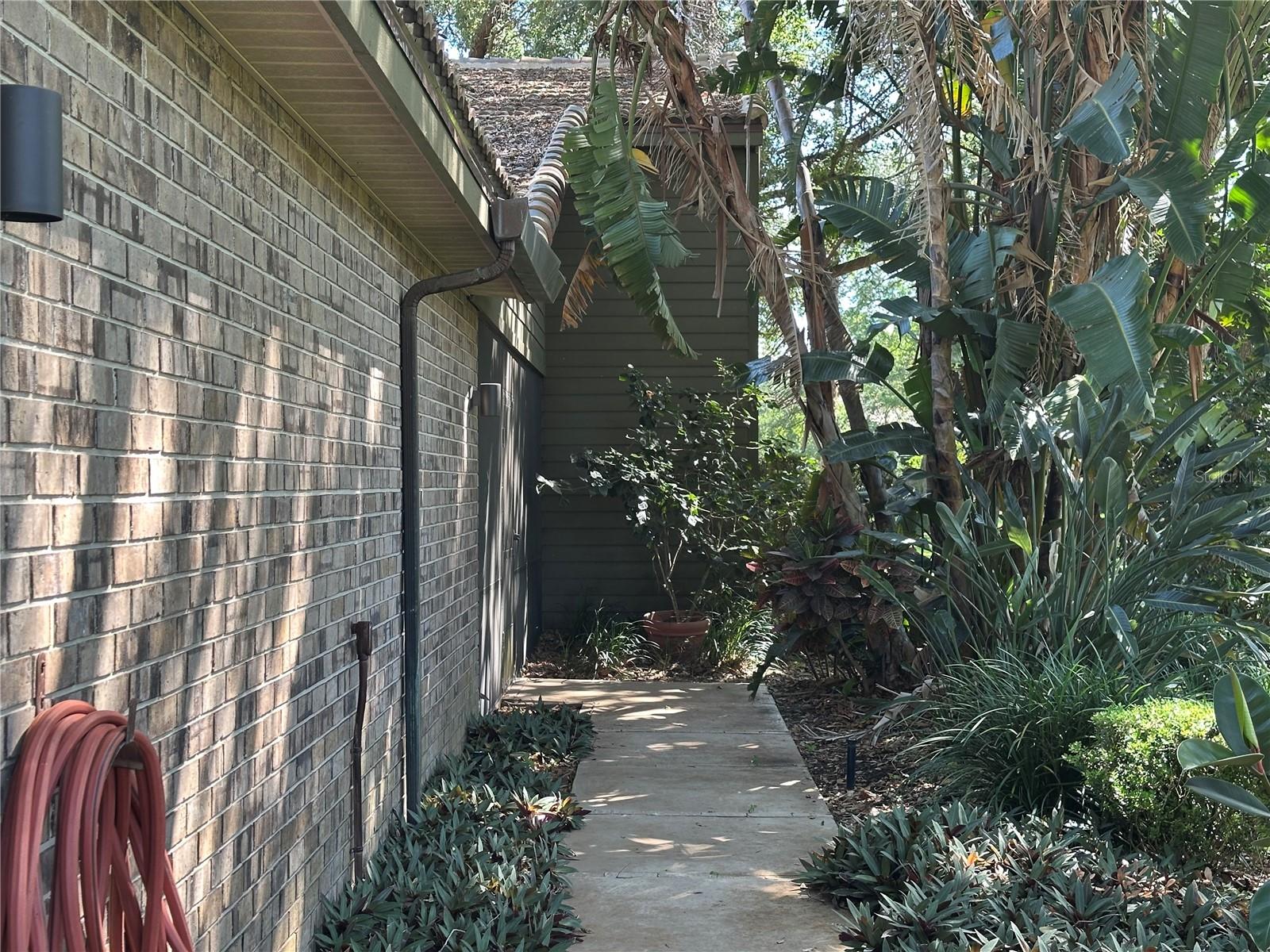 Villa at 104 WODEN WAY, WINTER HAVEN, photo 3 of 49