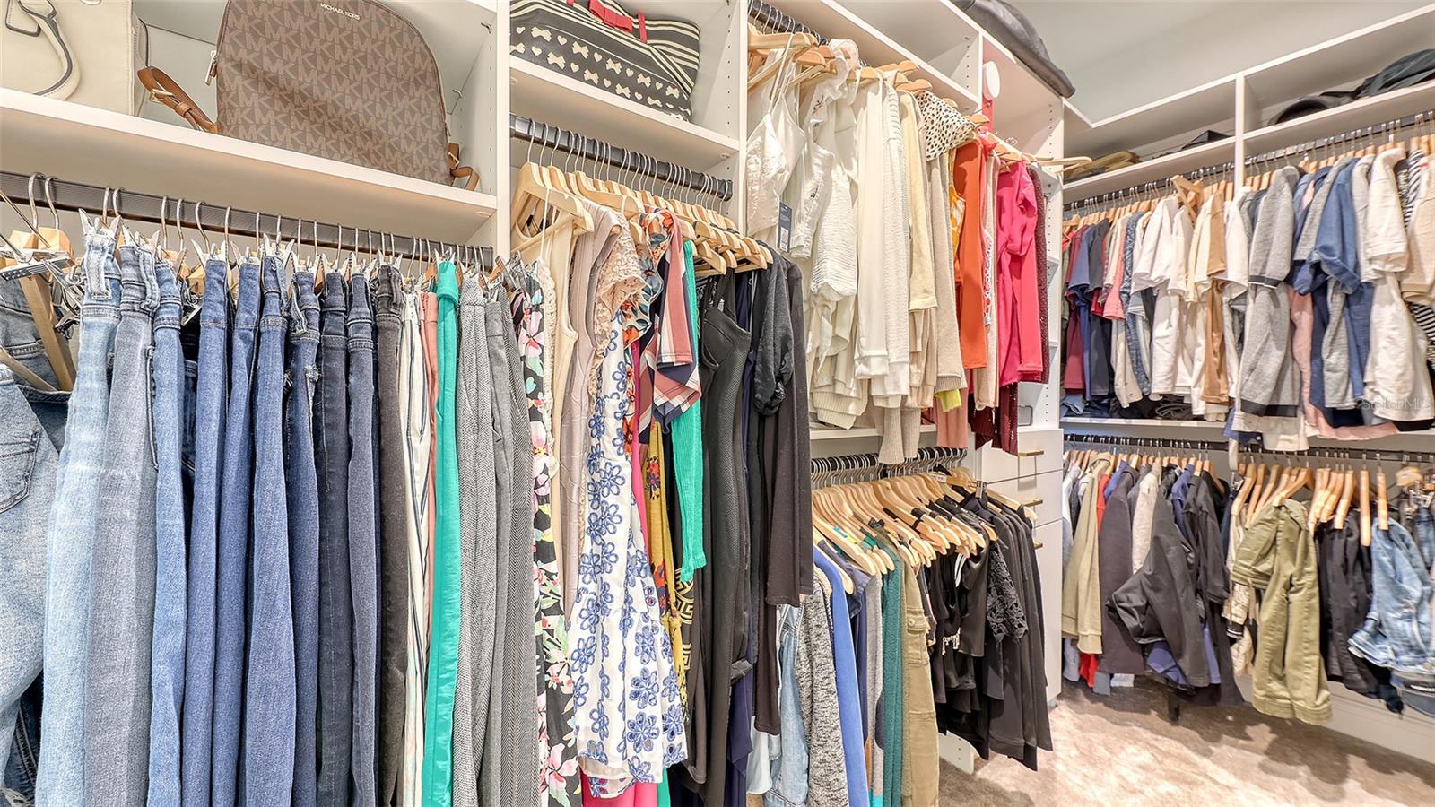 Walk in Designer Custom Closet - 11869 RICHMOND TRL, PARRISH