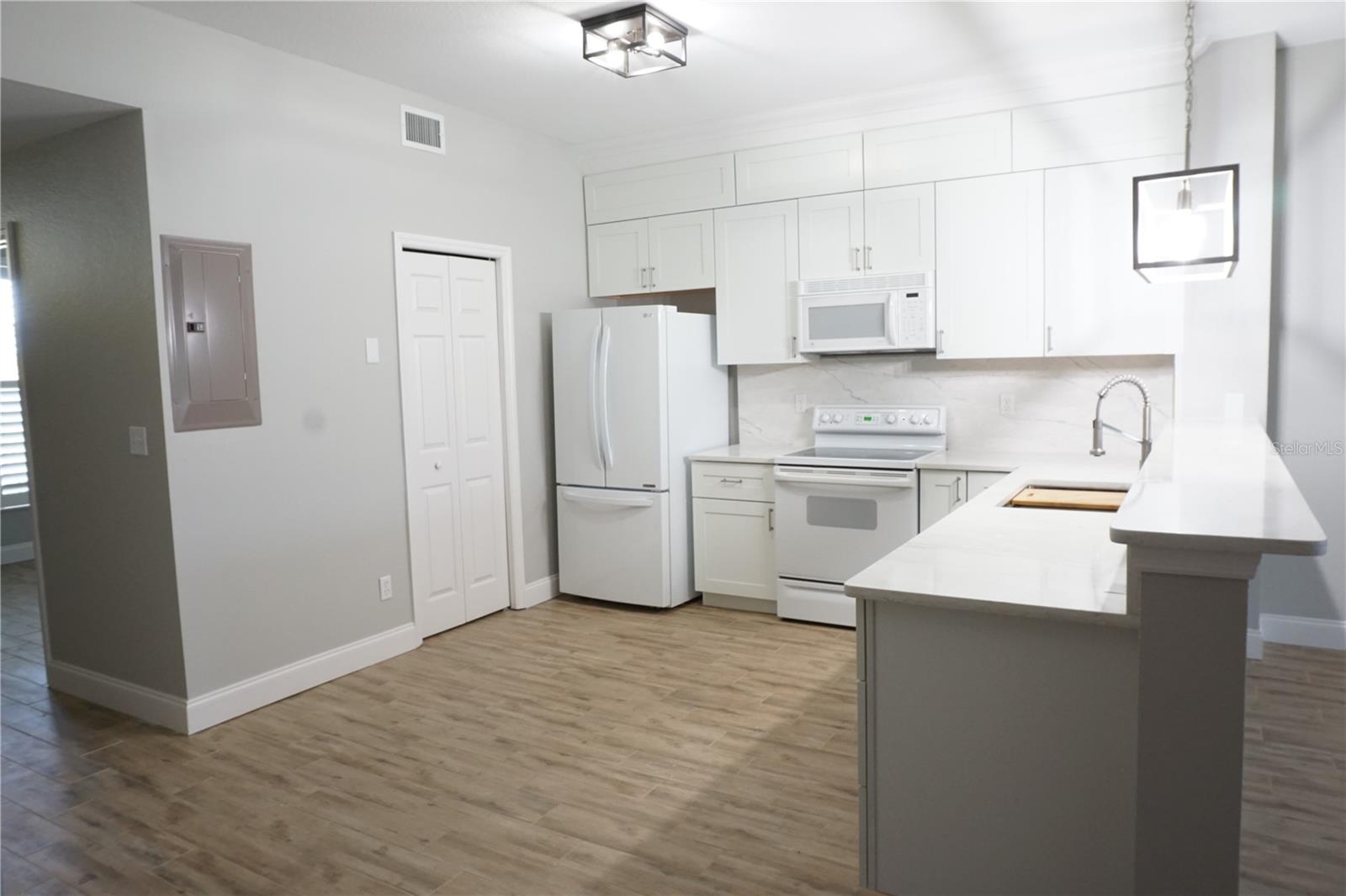 Condominium at 2000 BAL HARBOR BLVD #1012, PUNTA GORDA, photo 15 of 61